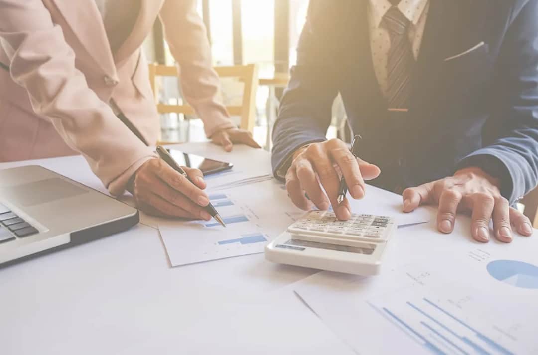 Jak współpracować z profesjonalistami, aby odzyskać należności i uporządkować finanse?